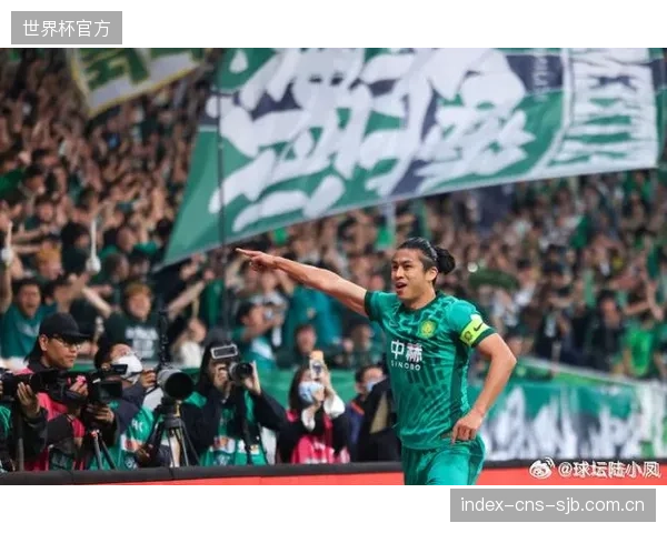 北京国安主场迎战武汉三镇,本土射手王张玉宁将与联赛金靴卡迪斯正面对抗。 北京国安主场迎战武汉三镇,本土射手王张玉宁将与联赛金靴卡迪斯正面对抗。